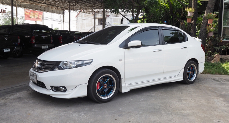 2013 HONDA CITY 1.5 V i-VTEC (ABS)