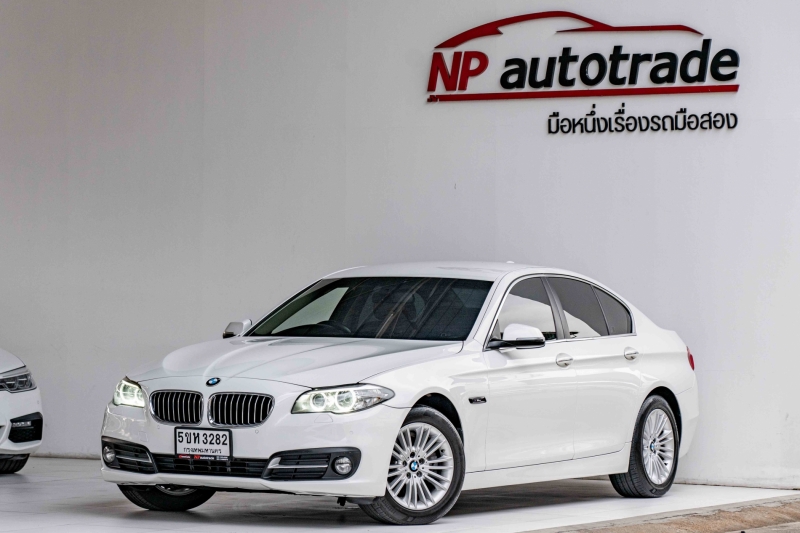 2015 BMW SERIES 5 520d