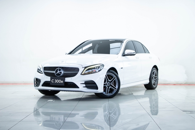 2024 BENZ C-CLASS C300e AMG Dynamic