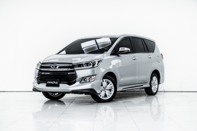 2019 TOYOTA INNOVA CRYSTA 2.8 PREMIUM