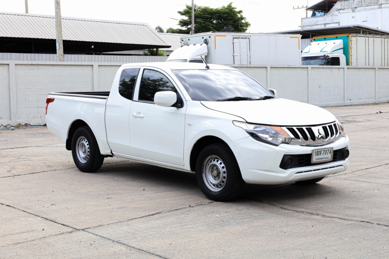 2015 MITSUBISHI TRITON MEGA CAB 2.5 GL