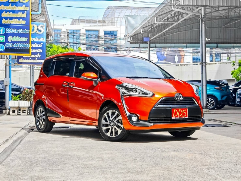 2018 TOYOTA SIENTA 1.5 V