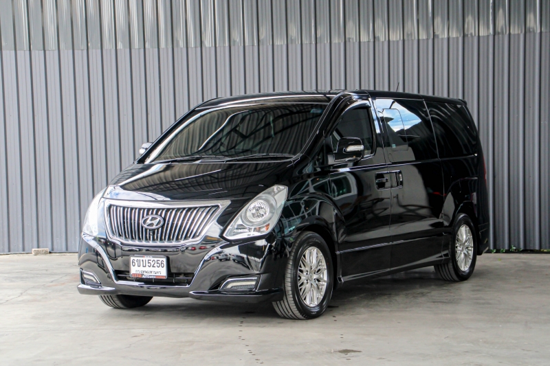 2018 HYUNDAI GRAND STAREX 2.5 VIP
