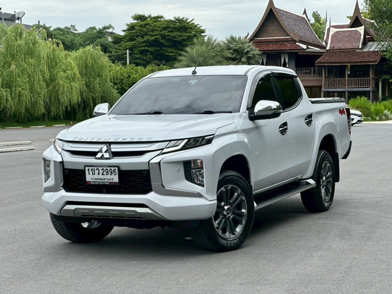 2021 MITSUBISHI TRITON