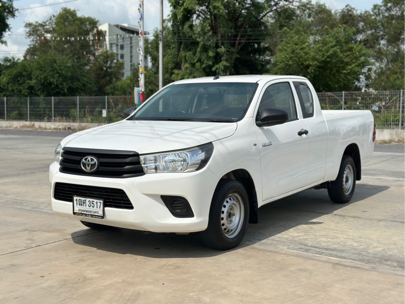 2016 TOYOTA HILUX REVO