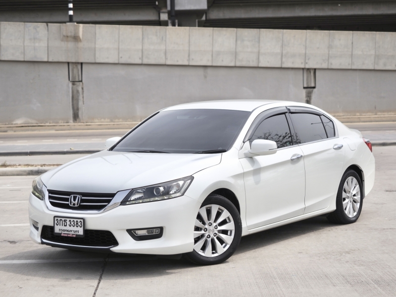 2014 HONDA ACCORD 2.0  EL NAVIGATOR