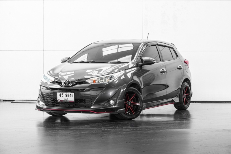 2019 TOYOTA YARIS 1.2 E