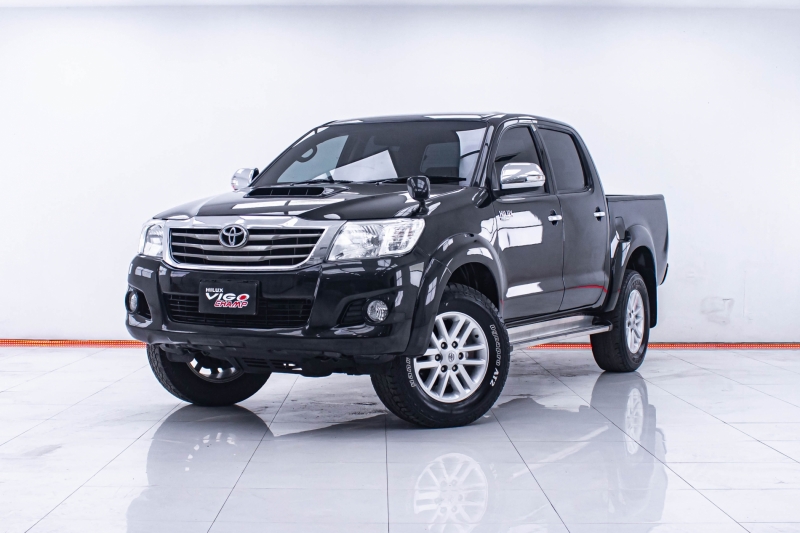 2012 TOYOTA HILUX REVO