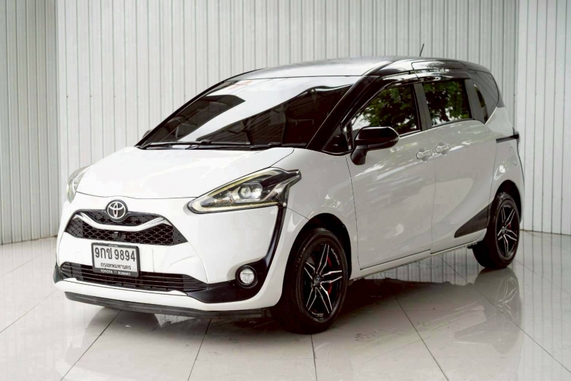 2019 TOYOTA SIENTA 1.5 V