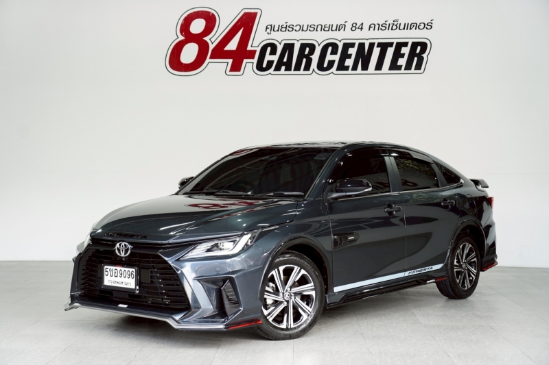 2024 TOYOTA YARIS ATIV Premium Luxury