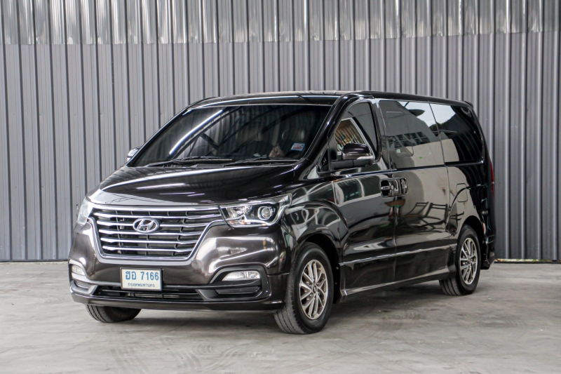 2019 HYUNDAI H-1 2.5 DELUXE