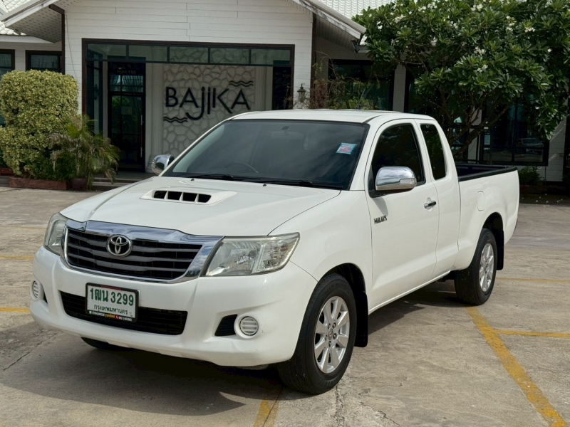 2015 TOYOTA HILUX VIGO 2.5 J SMART CAB