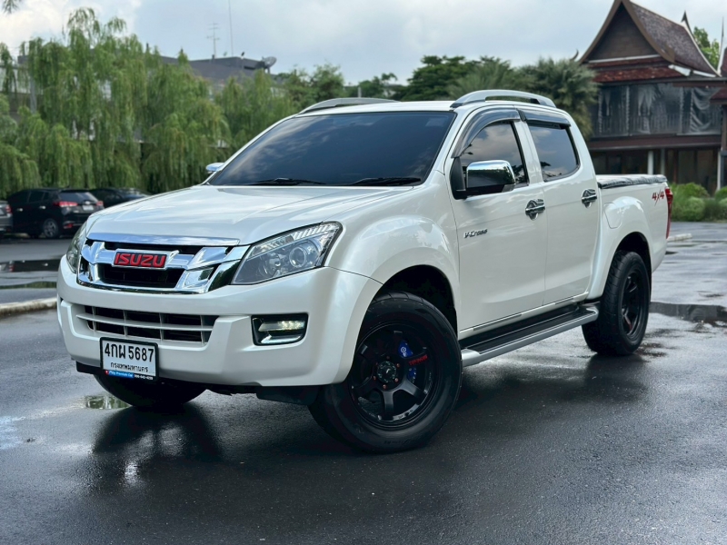2015 ISUZU D-MAX โฉมสอง (12-19) V-CROSS CAB4 3.0 VGS Z-Prestige NAVI