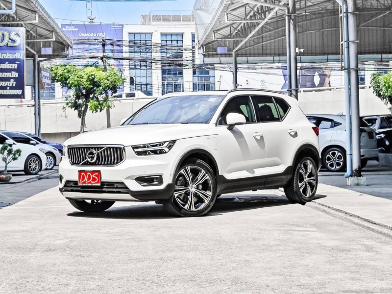 2022 VOLVO XC40 T5 AWD Inscription