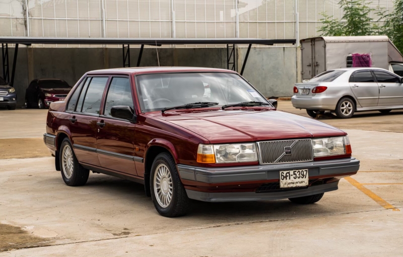 1994 VOLVO V90