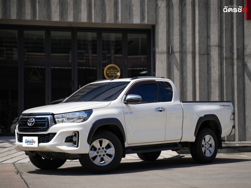 2018 TOYOTA HILUX REVO 2.4 E Smartcab