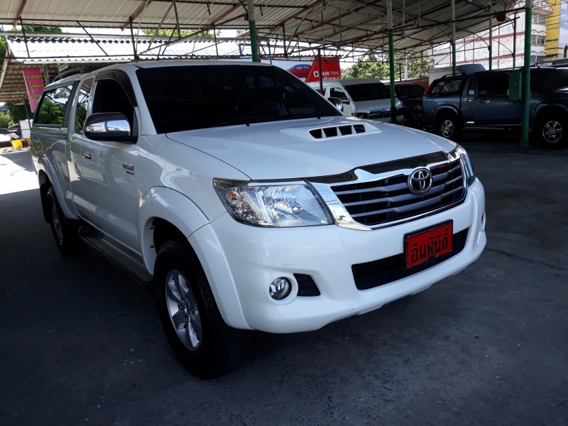 2015 TOYOTA HILUX VIGO 2.5 E SMART CAB PRERUNNER