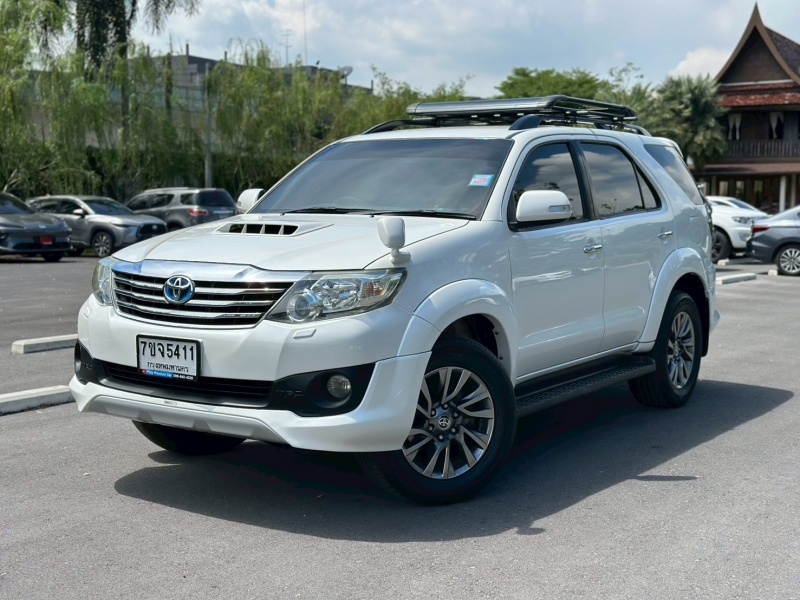 2013 TOYOTA FORTUNER 3.0 V