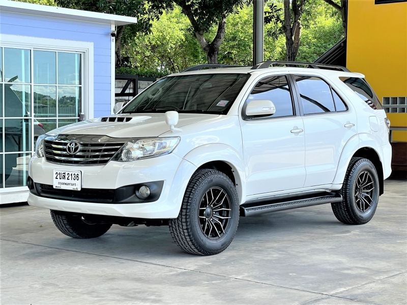 2012 TOYOTA FORTUNER 3.0 V