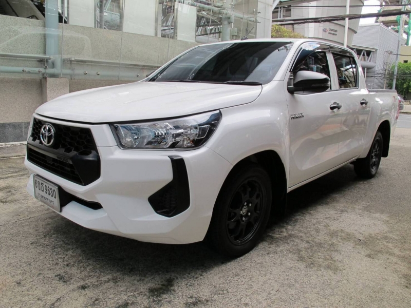 2025 TOYOTA HILUX REVO 2.4 Entry Doublecab Z-Edition