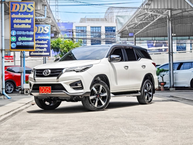 2019 TOYOTA FORTUNER 2.8 TRD Sportivo 2WD