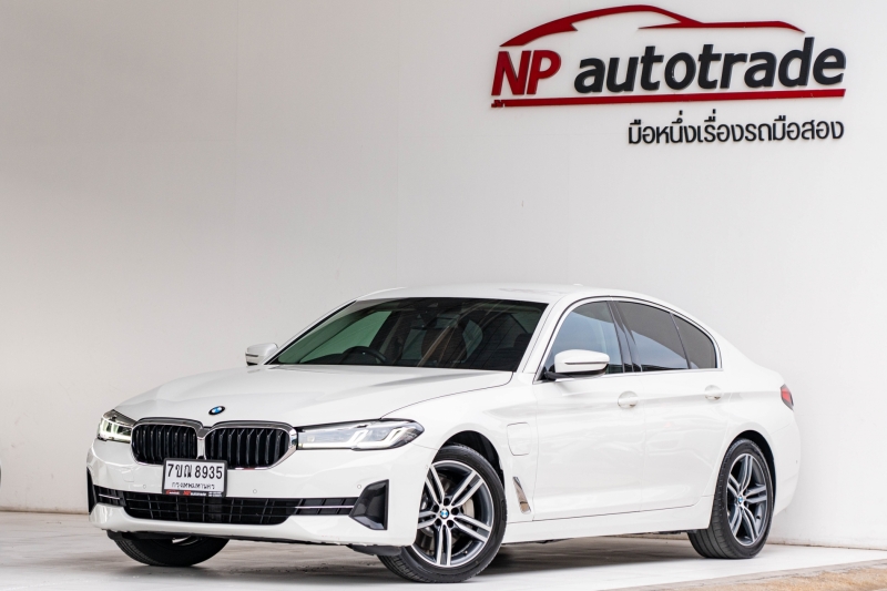 2021 BMW SERIES 5 530e Luxury