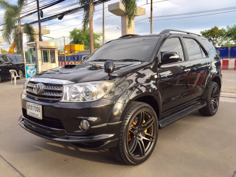 2010 TOYOTA FORTUNER 3.0 V
