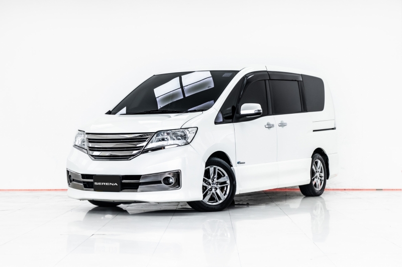 2013 NISSAN SERENA 2.0