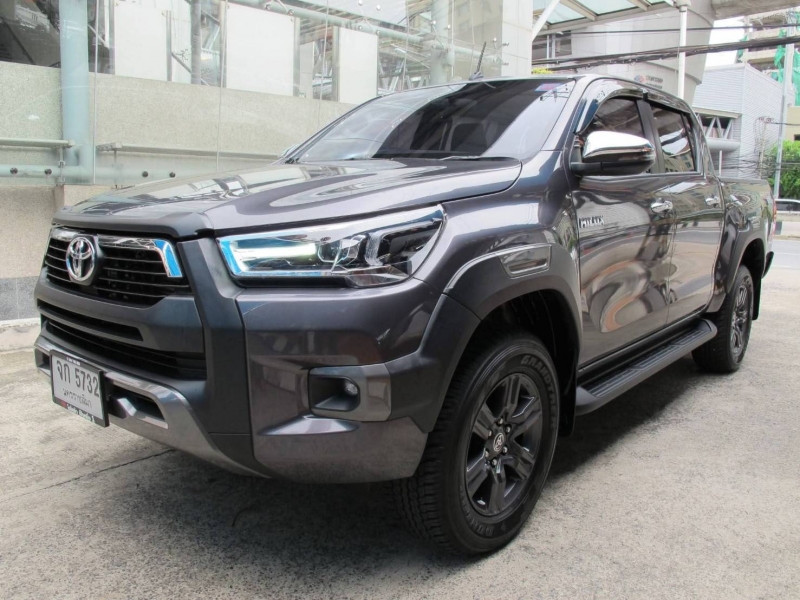 2025 TOYOTA HILUX REVO 2.4 Doublecab Prerunner ENTRY