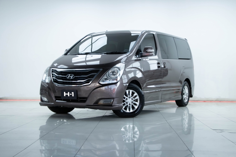 2015 HYUNDAI H-1 2.5 ELITE