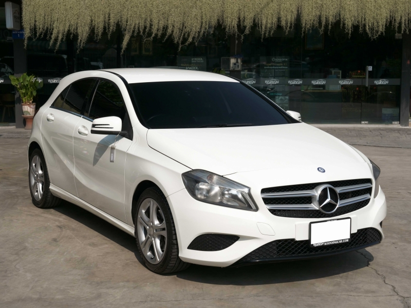2013 BENZ A-CLASS A180