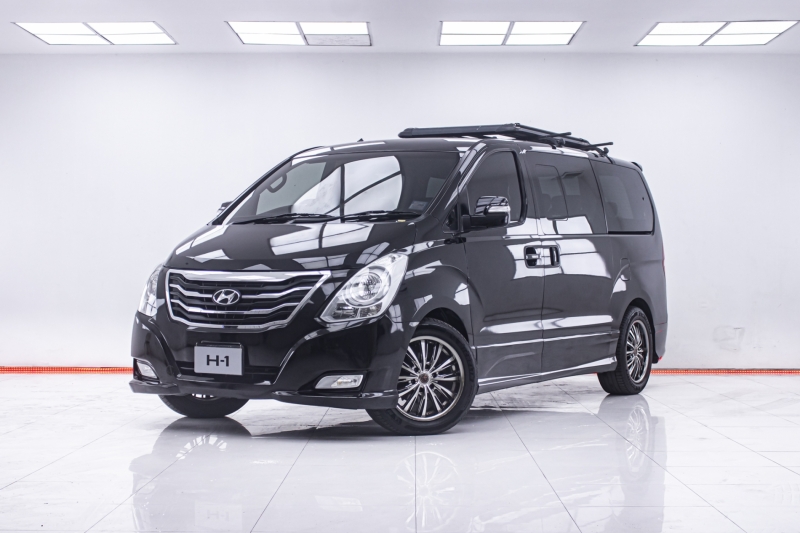 2016 HYUNDAI H-1 2.5 ELITE