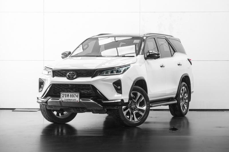 2022 TOYOTA FORTUNER 2.8 LEGENDER 2WD