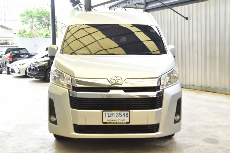 2021 TOYOTA COMMUTER 2.8 AT
