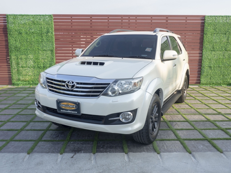 2015 TOYOTA FORTUNER 3.0 V