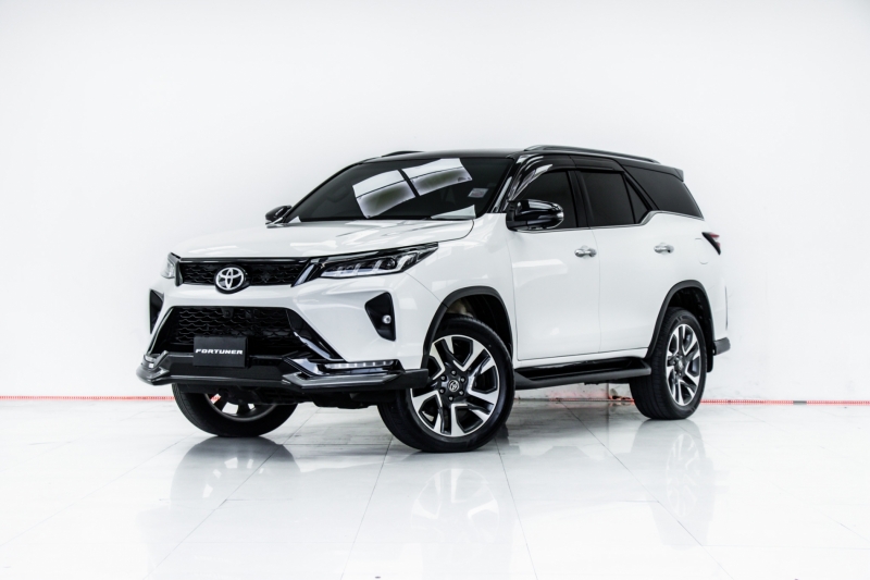 2022 TOYOTA FORTUNER 2.4 LEGENDER 2WD