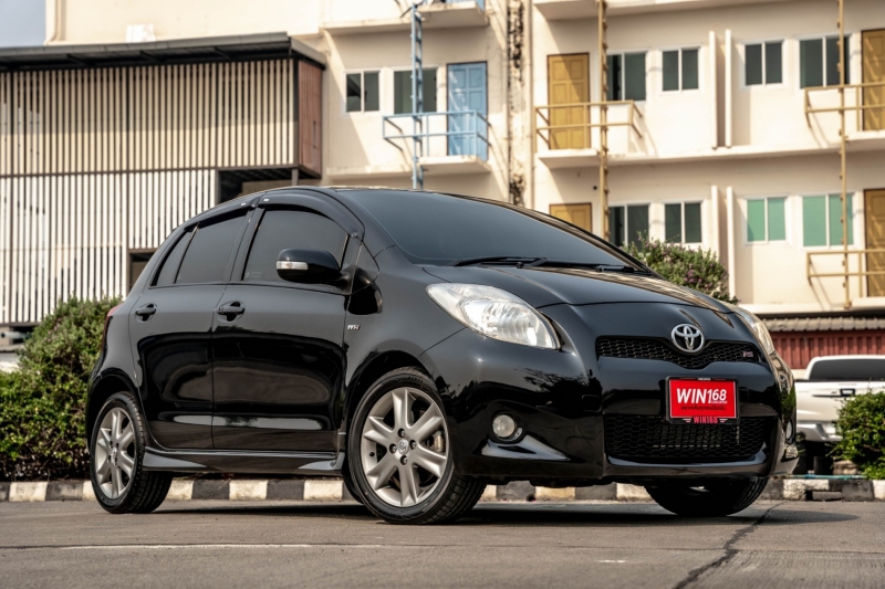 2012 TOYOTA YARIS 1.5 RS