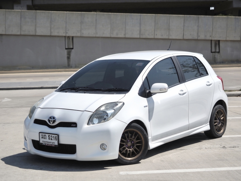 2012 TOYOTA YARIS 1.5 RS
