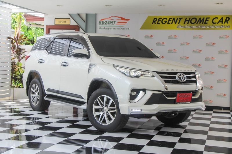 2019 TOYOTA FORTUNER 2.4 V