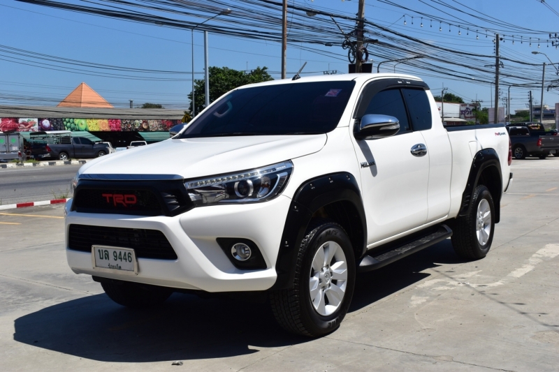 2016 TOYOTA HILUX REVO 2.4 E Plus Smartcab Prerunner