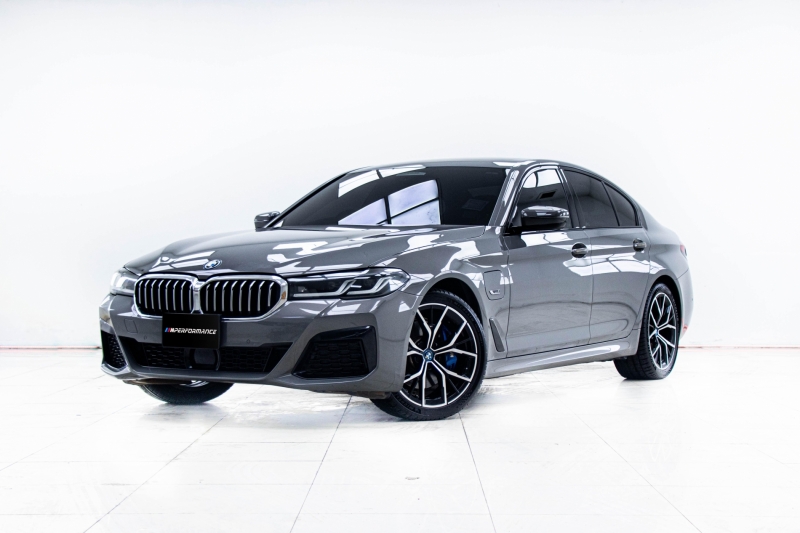 2022 BMW SERIES 5 530e M Sport