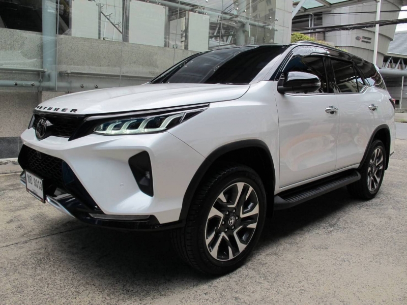 2026 TOYOTA FORTUNER 2.4 V LEADER 2WD