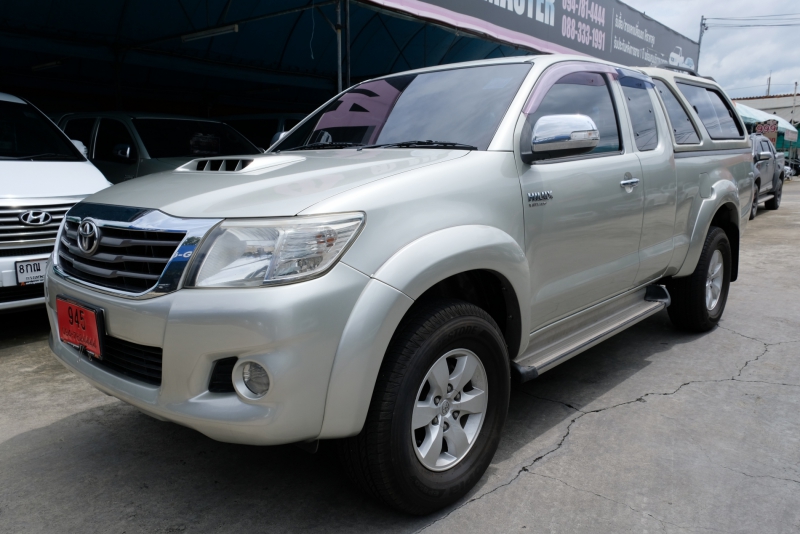 2013 TOYOTA HILUX VIGO 2.5 E SMART CAB PRERUNNER