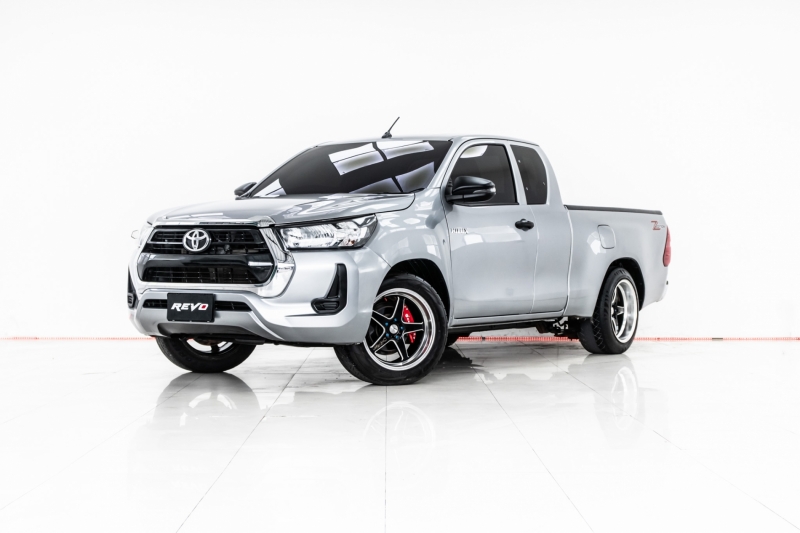 2022 TOYOTA HILUX REVO 2.4 E Smartcab Z-EDITION