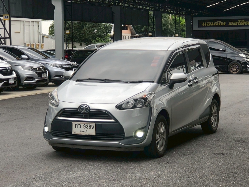 2017 TOYOTA SIENTA 1.5 G