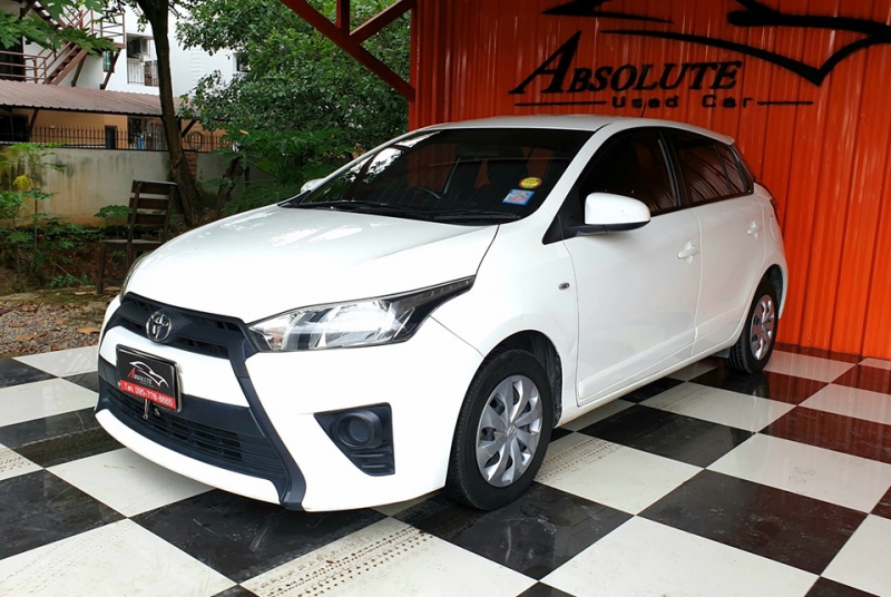 2015 TOYOTA YARIS 1.2 J