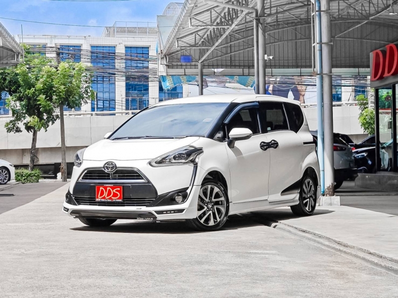 2017 TOYOTA SIENTA 1.5 V