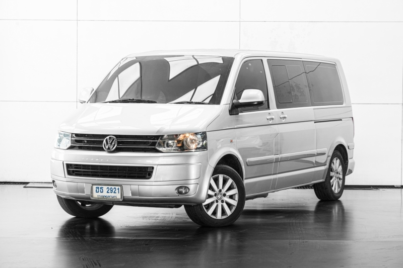 2010 VOLKSWAKEN CARAVELLE 2.0 TDi