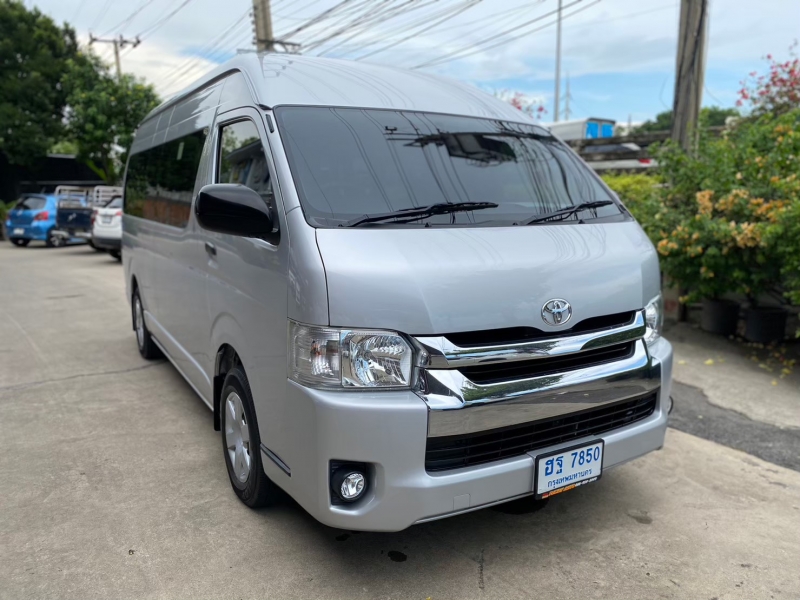 2018 TOYOTA COMMUTER 3.0 D4D