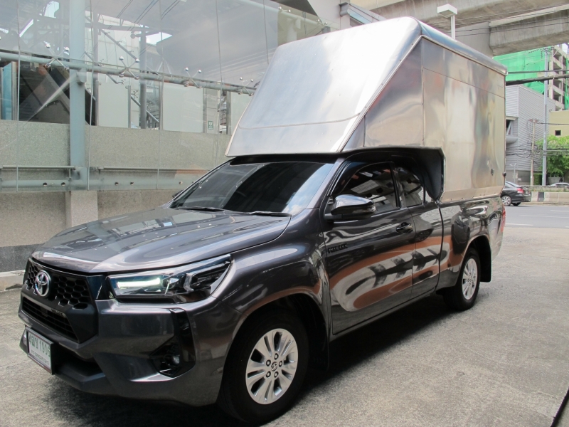 2024 TOYOTA HILUX REVO